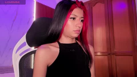 Dulce online show from May 12, 4:10 am