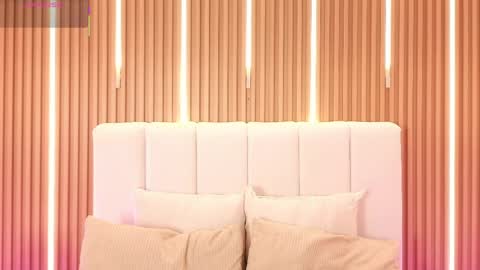 Dulcey online show from April 5, 5:59 am