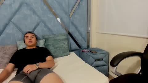 duoandlovee online show from September 26, 8:39 pm