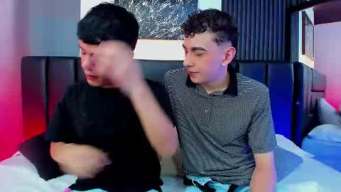 Thomas and Noah online show from November 6, 8:12 pm