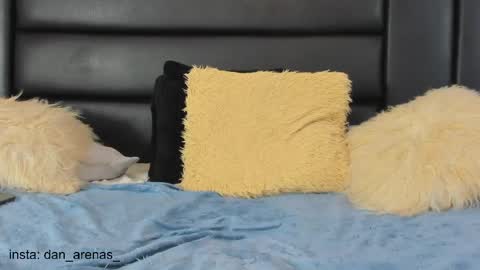 Thomas and Noah online show from April 18, 7:07 pm