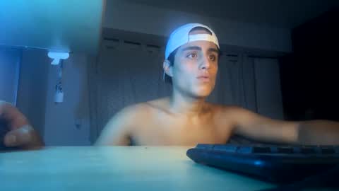 Tobias online show from December 10, 9:11 pm