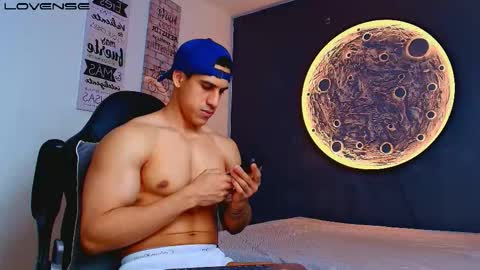 duran_dhikol1 online show from February 24, 3:20 am