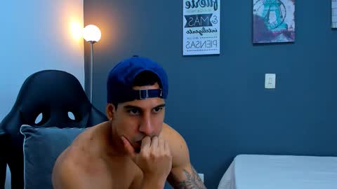 duran_dhikol1 online show from September 27, 3:26 am