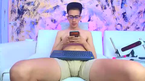 Dustin Dollin online show from October 16, 9:24 pm