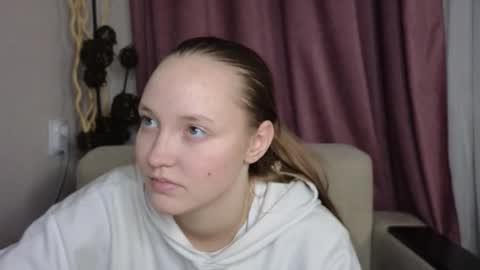 Jenny online show from January 17, 8:39 pm