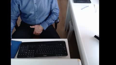 dutchpornking2 online show from December 15, 7:59 am