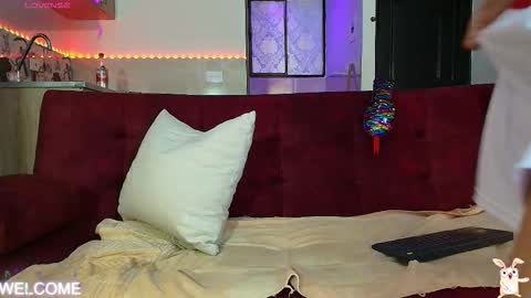 dwayne_brown online show from October 28, 7:37 pm