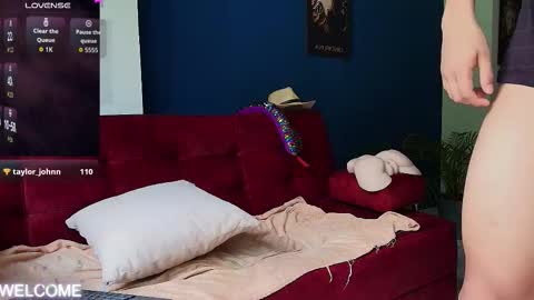 dwayne_brown online show from November 10, 6:54 pm