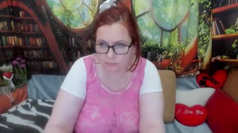 Dyanne online show from May 28, 6:50 pm