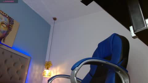 dyla_n18_ online show from March 5, 1:21 am