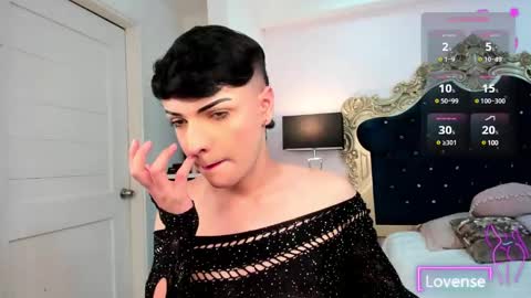 dylan_turner_ online show from February 25, 9:15 pm