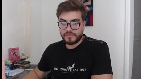 dylanhot10 online show from December 18, 7:30 pm