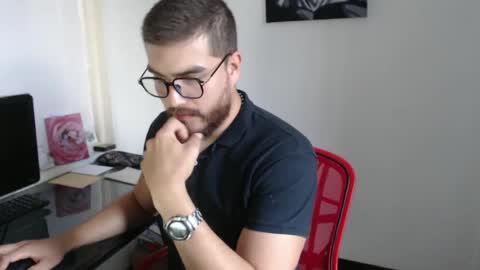 dylanhot10 online show from October 7, 9:44 pm