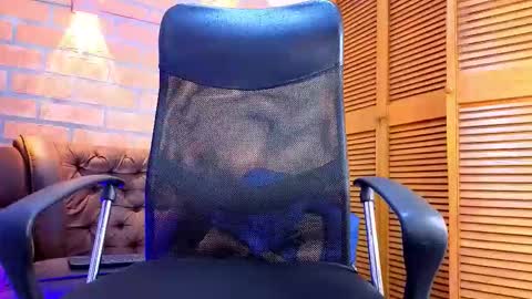 D Y L A N online show from February 21, 6:27 am