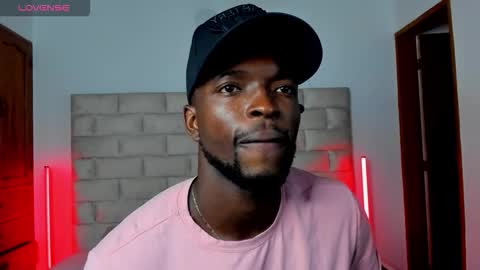 Dylan Taylor online show from January 11, 11:38 am