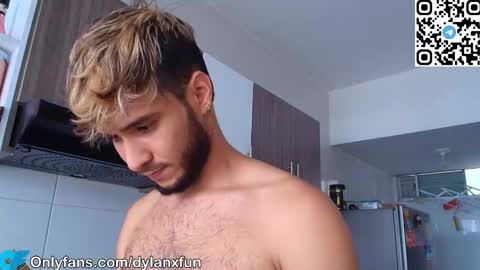 Snapshot of dylanxfun chatting on September 28, 6:17 pm dylanxfun online show from September 28, 6:17 pm