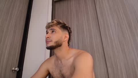 Snapshot of dylanxfun chatting on October 15, 3:57 pm dylanxfun online show from October 15, 3:57 pm