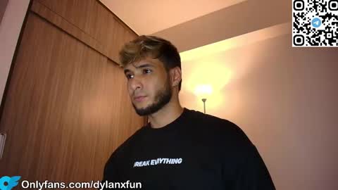 Snapshot of dylanxfun chatting on September 24, 2:29 am dylanxfun online show from September 24, 2:29 am