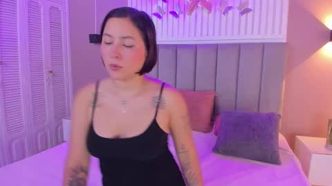 Snapshot of dyvis_22 chatting on February 16, 11:27 am Juana online show from February 16, 11:27 am