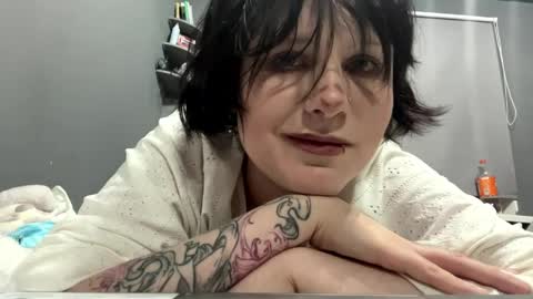 Rina online show from April 19, 6:10 pm