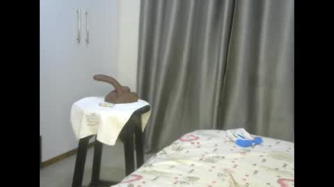 east_queen online show from February 23, 4:02 pm