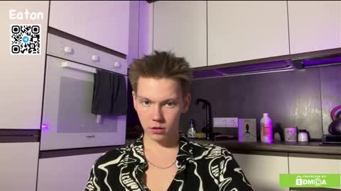 eaton_ online show from October 23, 5:03 pm