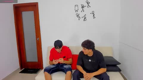 Boys Prado Vikingo and Girl online show from December 3, 7:47 pm