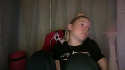 americnbarbie online show from December 2, 12:42 am