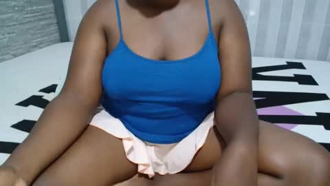Snapshot of ebony_sabrina chatting on October 22, 7:15 pm Sabrina online show from October 22, 7:15 pm