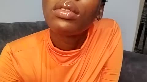 Ebony Melanie online show from March 10, 10:24 pm