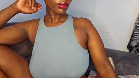 Ebony Melanie online show from December 14, 9:43 pm