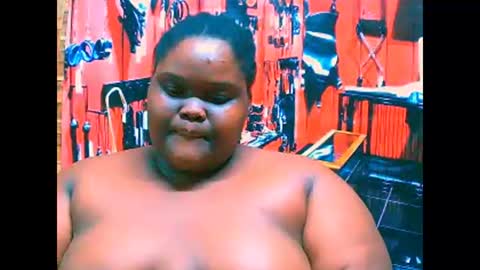 ebonyhotbuns4u2luv online show from January 7, 6:24 pm