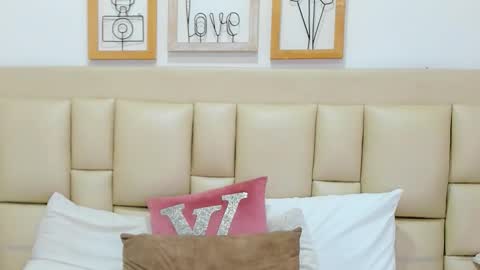 Ludovica online show from November 15, 3:52 am