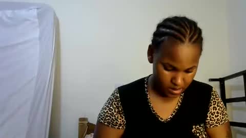 i am clara online show from April 10, 6:45 pm