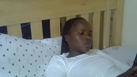 Ebony Luxe online show from April 6, 12:50 pm