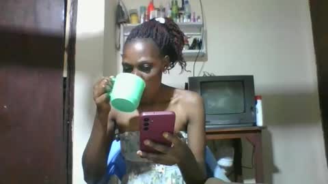 Snapshot of ebonyqueen4 chatting on October 23, 8:05 am JACKLINE online show from October 23, 8:05 am