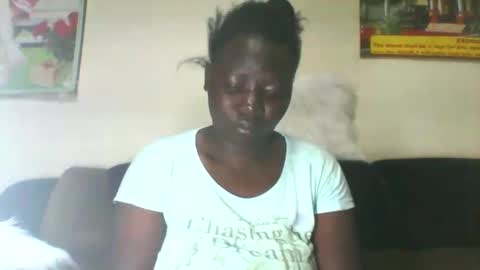 ebonyzubeida4 online show from December 4, 2:47 am