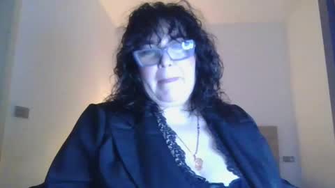 echo_dust online show from April 19, 6:10 pm