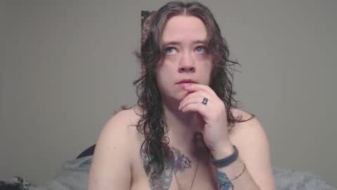 Weird Echo online show from February 18, 2:05 am