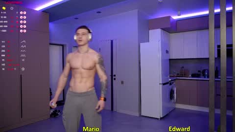 Snapshot of ed_hooligan chatting on February 10, 3:53 pm ed_hooligan online show from February 10, 3:53 pm