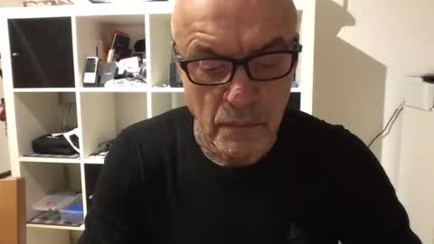 Snapshot of eddelmar chatting on February 11, 9:25 pm eddelmar online show from February 11, 9:25 pm
