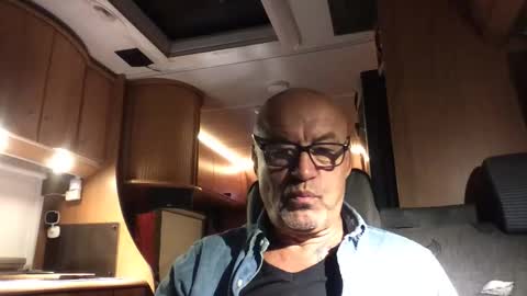 Snapshot of eddelmar chatting on September 25, 6:26 pm eddelmar online show from September 25, 6:26 pm