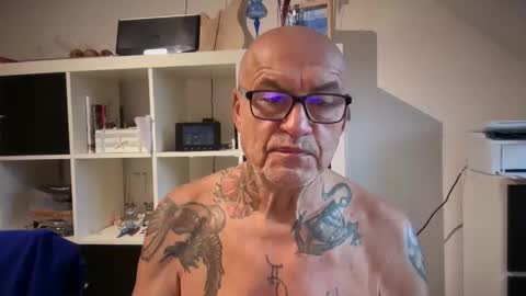 eddelmar online show from February 12, 9:02 am