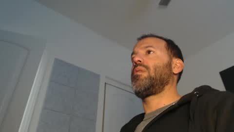 Snapshot of edge_masters chatting on January 9, 11:24 pm EdgeM online show from January 9, 11:24 pm
