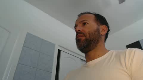 Snapshot of edge_masters chatting on February 26, 7:53 pm EdgeM online show from February 26, 7:53 pm
