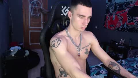 Snapshot of eduard_loveee chatting on October 19, 3:38 pm Eduar online show from October 19, 3:38 pm