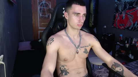 Snapshot of eduard_loveee chatting on September 11, 6:09 pm Eduar online show from September 11, 6:09 pm