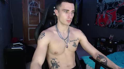 Snapshot of eduard_loveee chatting on October 22, 4:41 pm Eduar online show from October 22, 4:41 pm