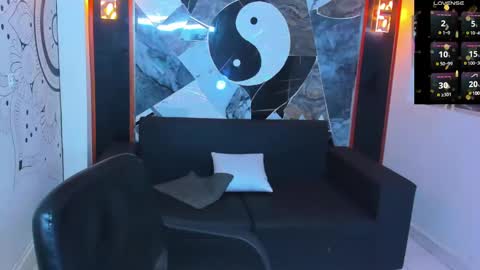 Edward Colleman online show from February 18, 4:26 am